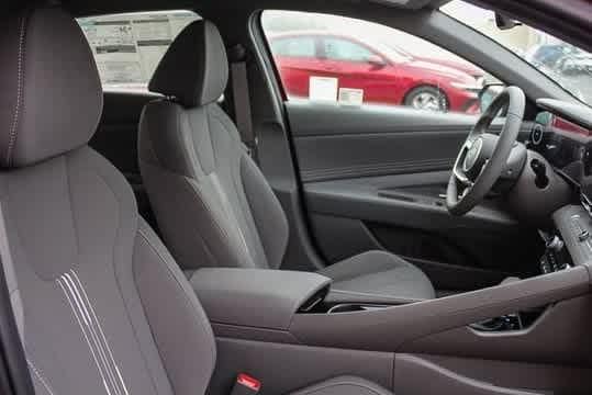 Thumbnail: 2025 Hyundai Elantra - 20