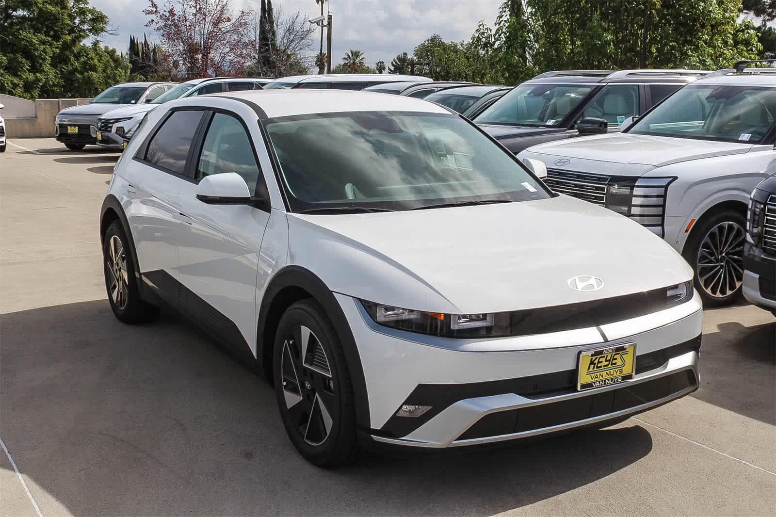 Thumbnail: 2026 Hyundai Ioniq 5 - 3