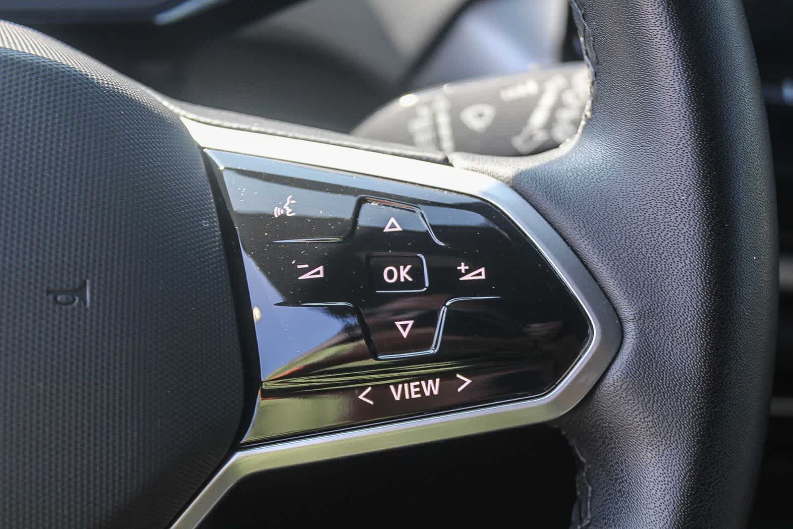 Thumbnail: 2023 Volkswagen ID.4 - 32