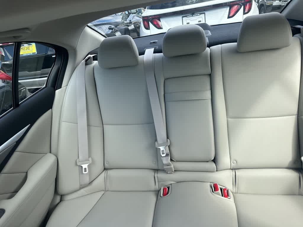 Thumbnail: 2017 INFINITI Q50 - 21