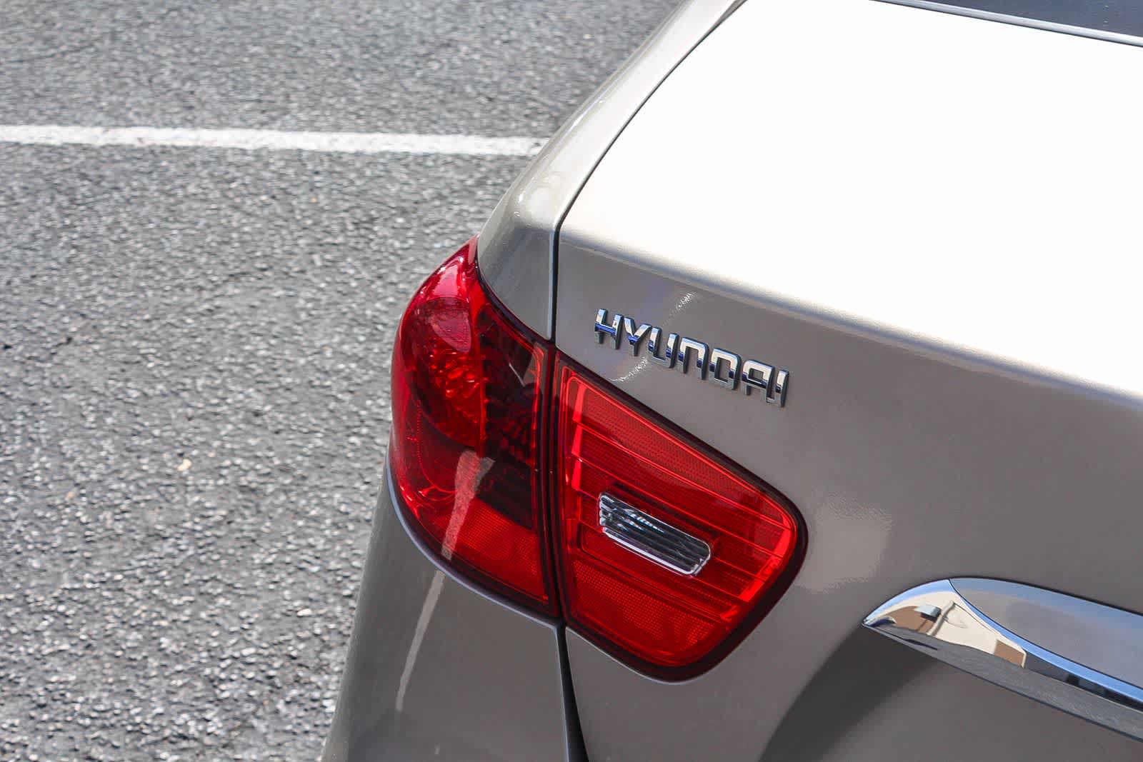Thumbnail: 2010 Hyundai Elantra - 8