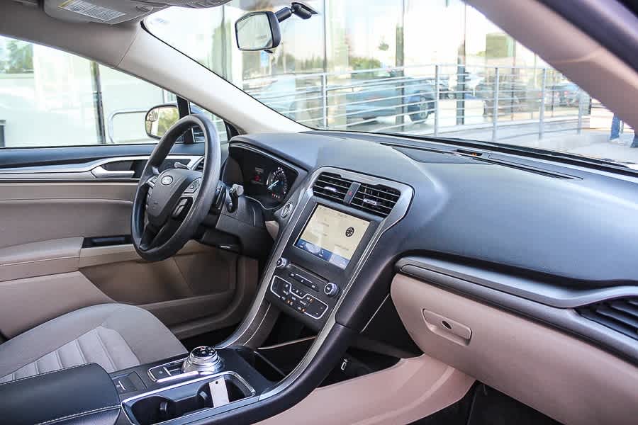Thumbnail: 2018 Ford Fusion - 16