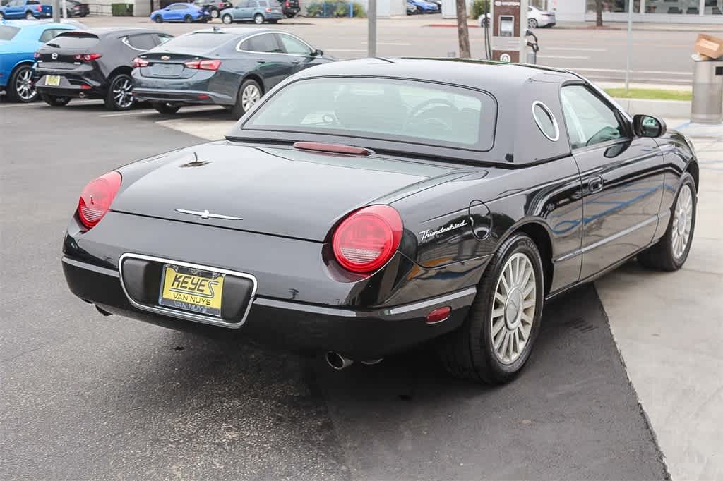 Thumbnail: 2005 Ford Thunderbird - 4