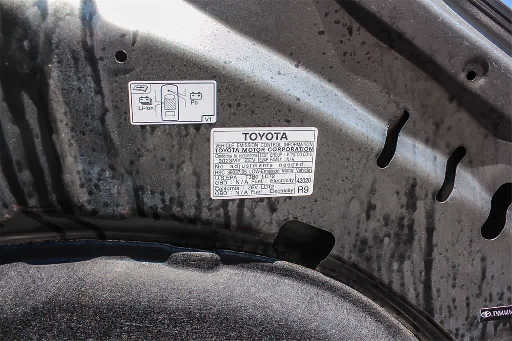 Thumbnail: 2023 Toyota bZ4X - 39