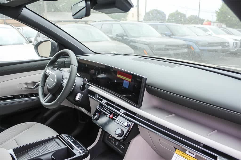 Thumbnail: 2025 Hyundai Tucson - 18