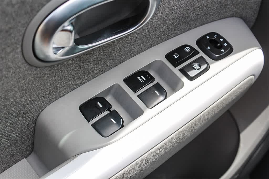 Thumbnail: 2019 Kia Soul EV - 20
