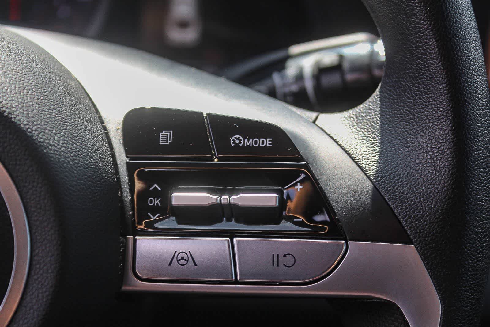 Thumbnail: 2023 Hyundai Elantra - 32