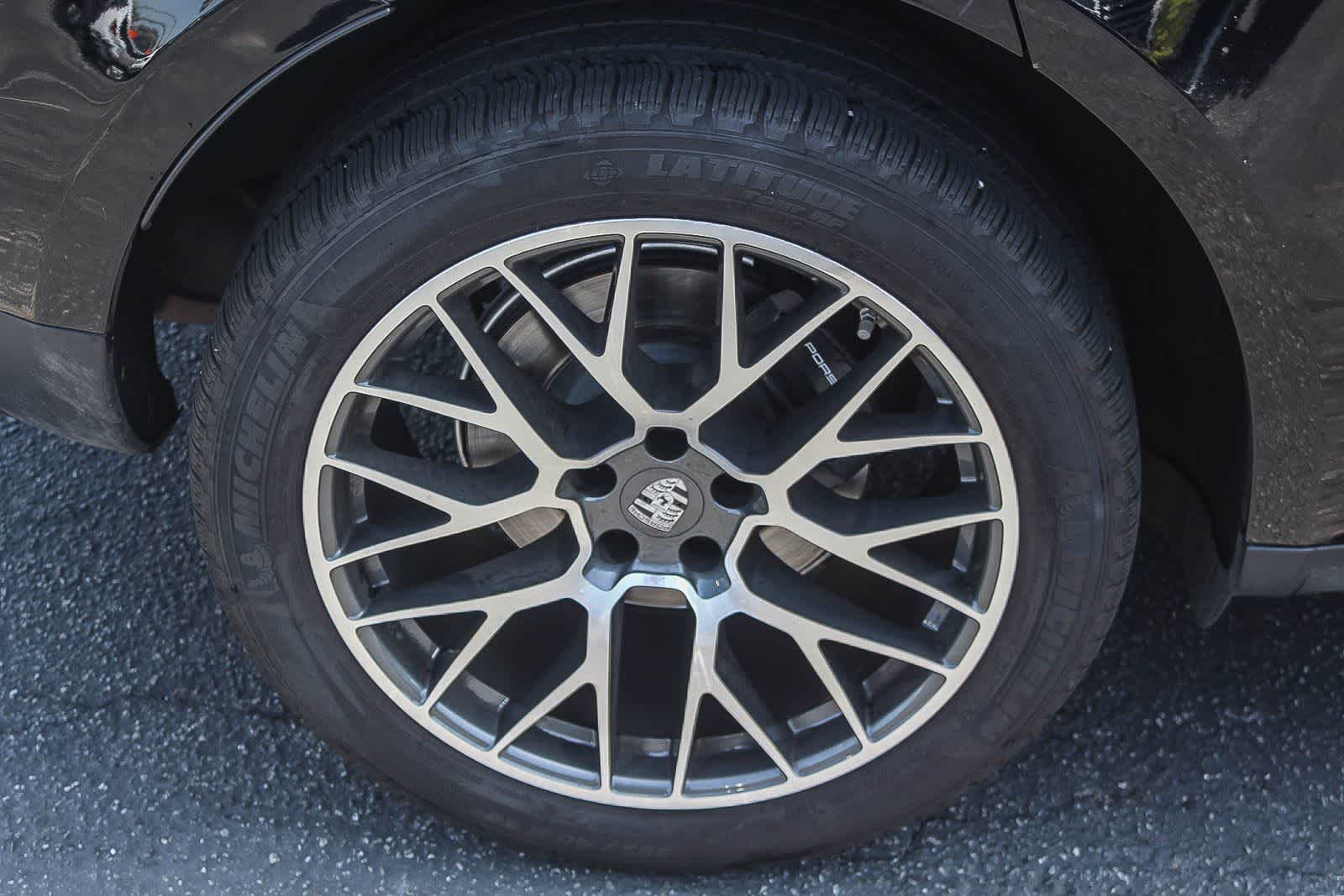 Thumbnail: 2018 Porsche Macan - 11