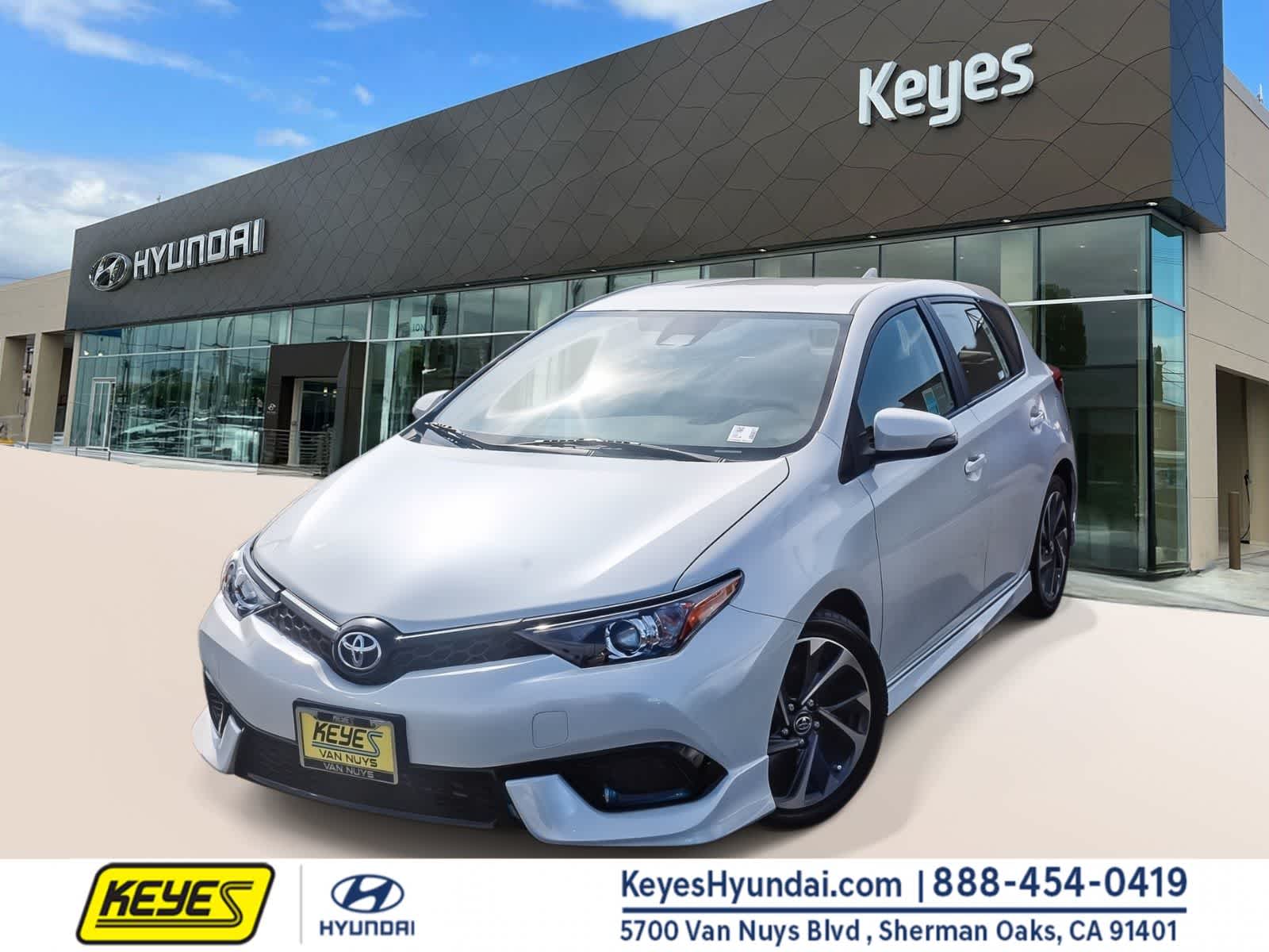 Thumbnail: 2018 Toyota Corolla iM - 1