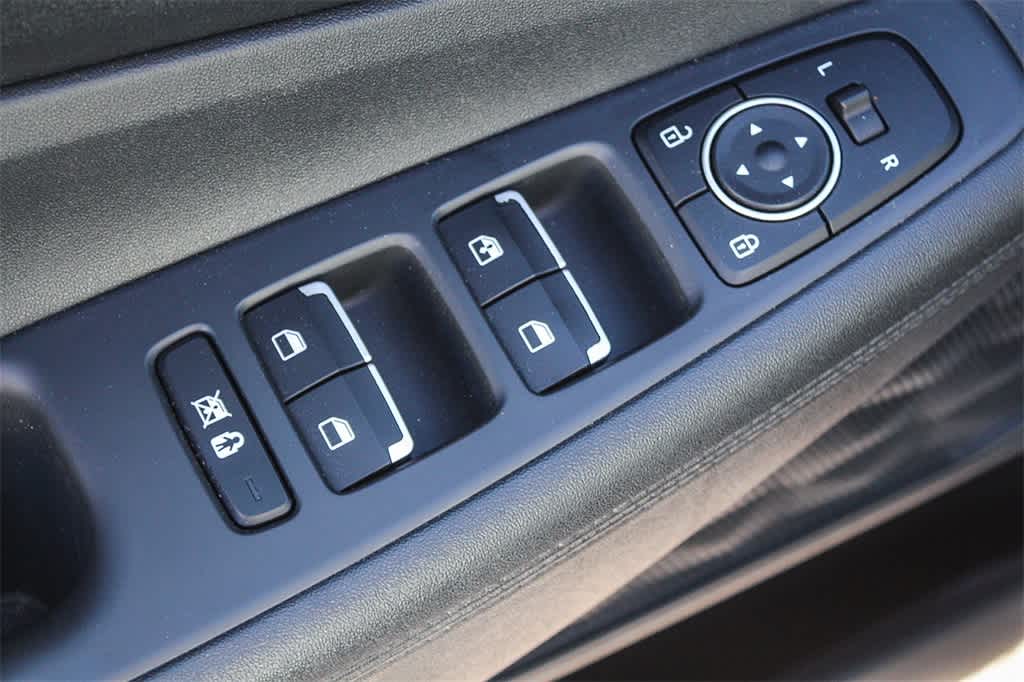 Thumbnail: 2019 Hyundai Santa Fe - 20