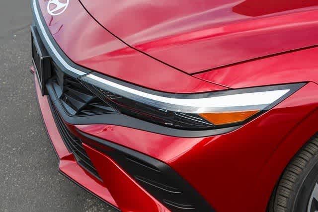 Thumbnail: 2025 Hyundai Elantra - 12