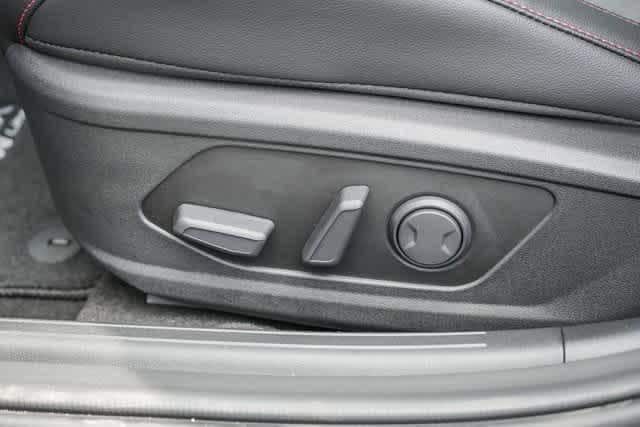 Thumbnail: 2025 Hyundai Elantra - 31