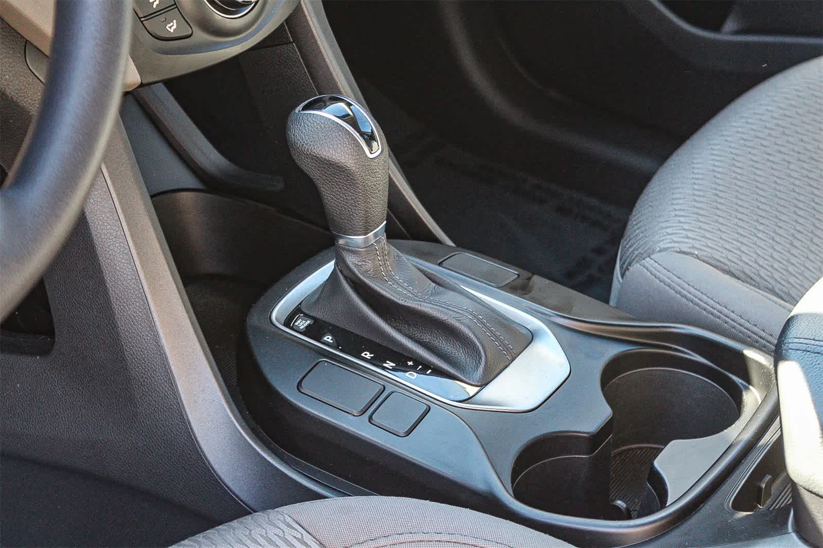 Thumbnail: 2013 Hyundai Santa Fe - 27