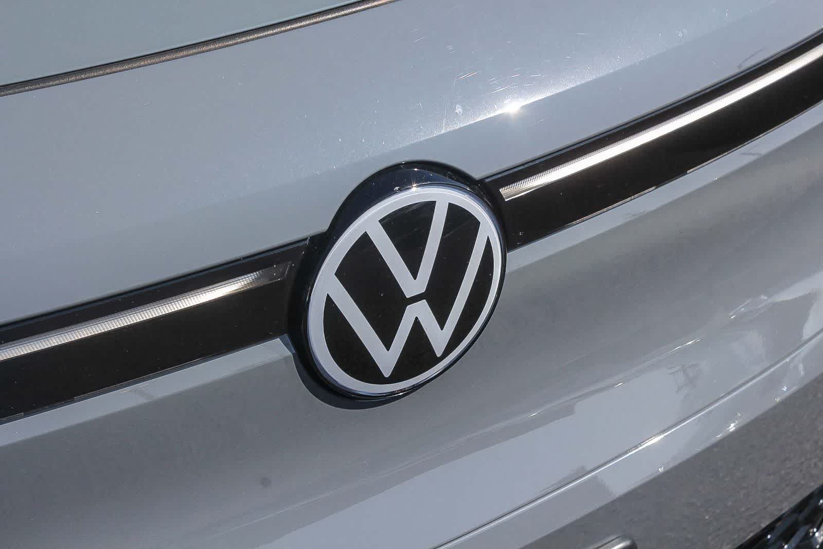 Thumbnail: 2023 Volkswagen ID.4 - 14