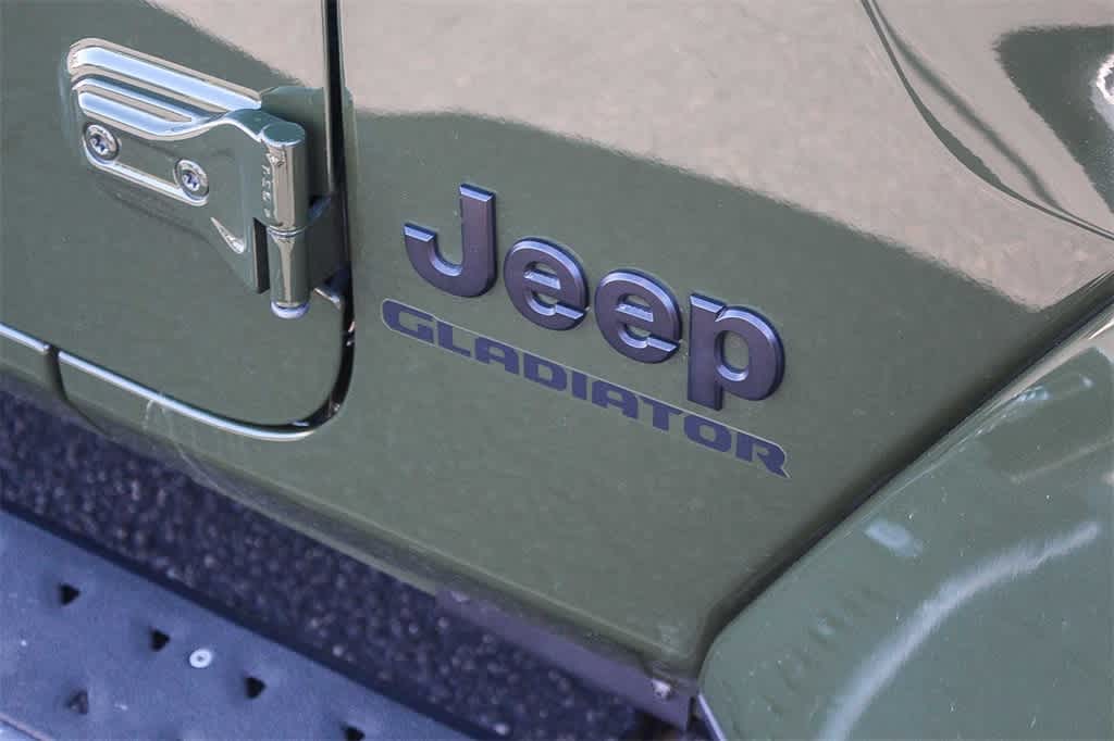 Thumbnail: 2022 Jeep Gladiator - 11