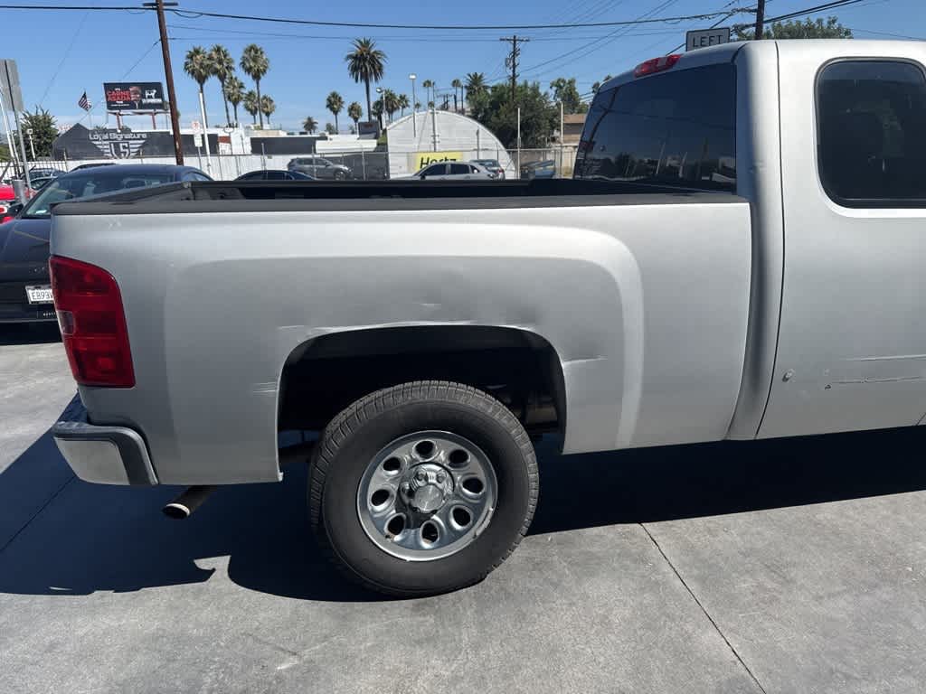 Thumbnail: 2013 Chevrolet Silverado 1500 - 24