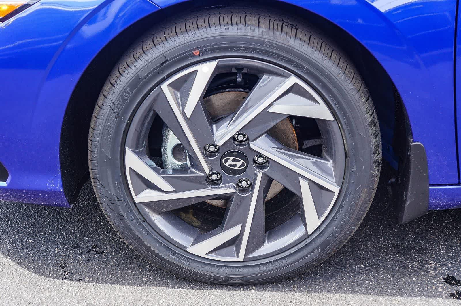 Thumbnail: 2025 Hyundai Elantra - 13