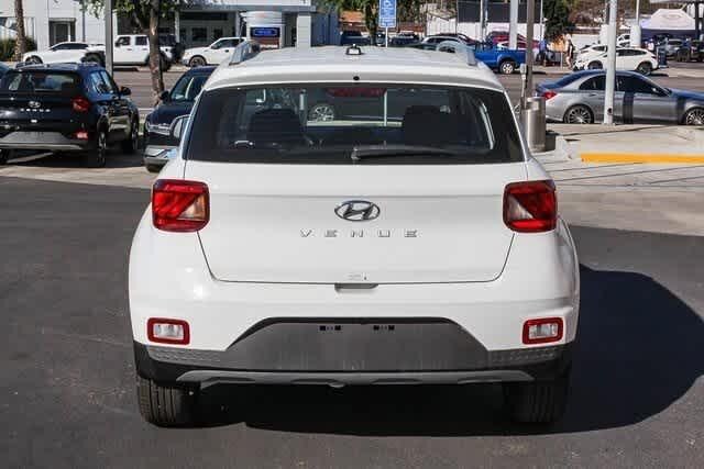 Thumbnail: 2025 Hyundai Venue - 4