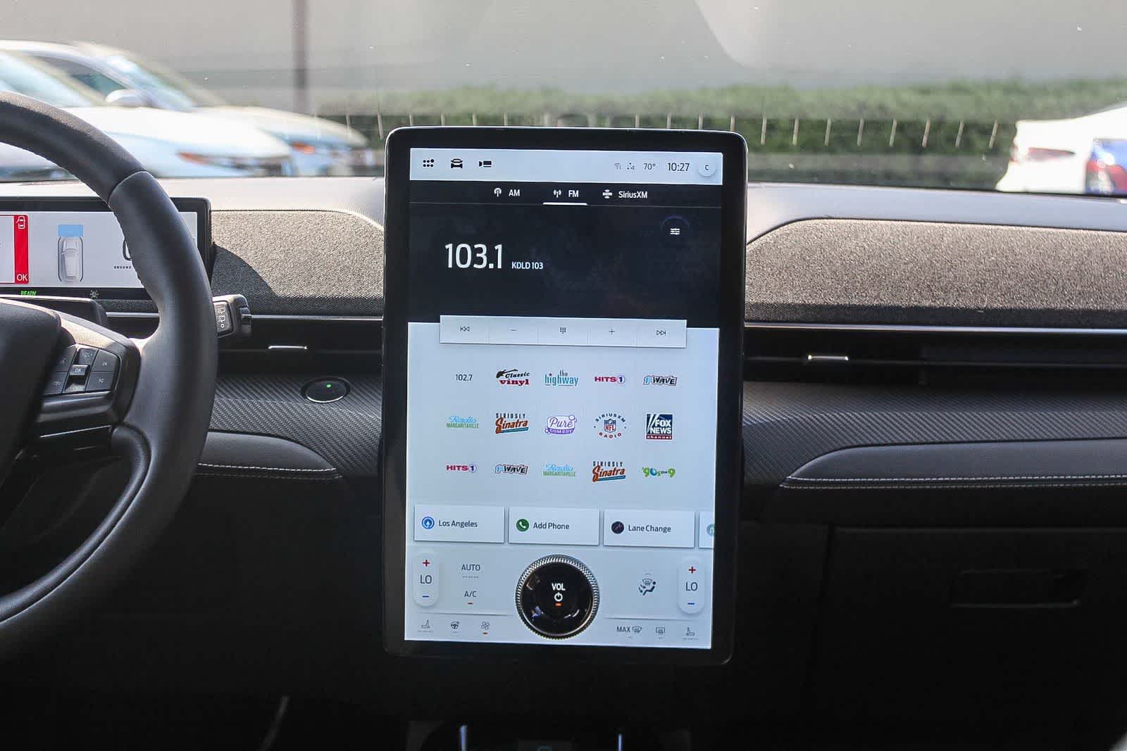 Thumbnail: 2021 Ford Mustang Mach-E - 17