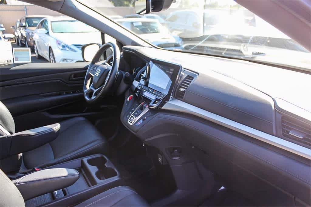 Thumbnail: 2022 Honda Odyssey - 22