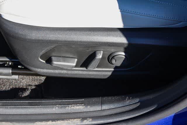 Thumbnail: 2025 Hyundai Elantra - 21