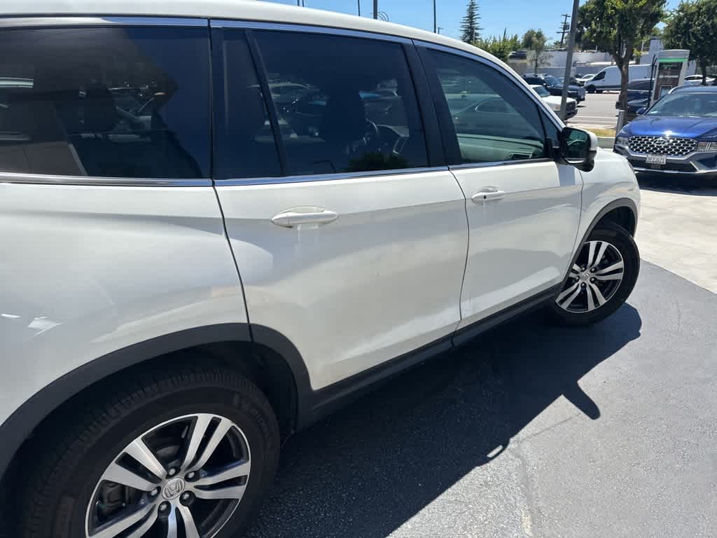 Thumbnail: 2018 Honda Pilot - 14