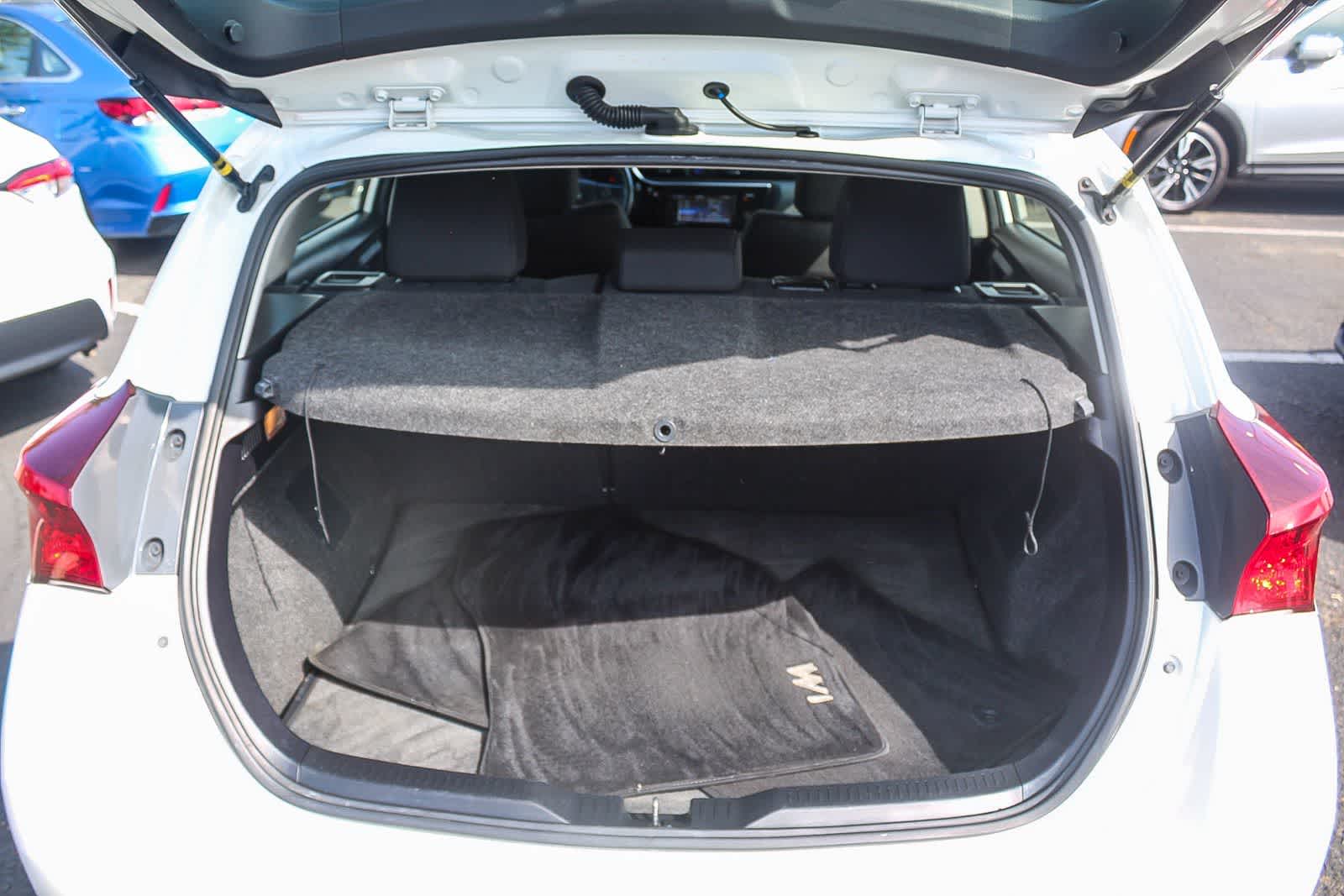 Thumbnail: 2018 Toyota Corolla iM - 37