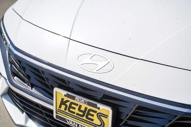 Thumbnail: 2024 Hyundai Elantra - 11