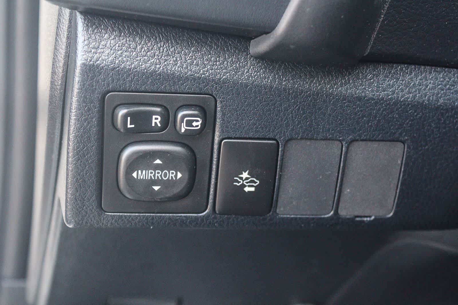 Thumbnail: 2018 Toyota Corolla iM - 29