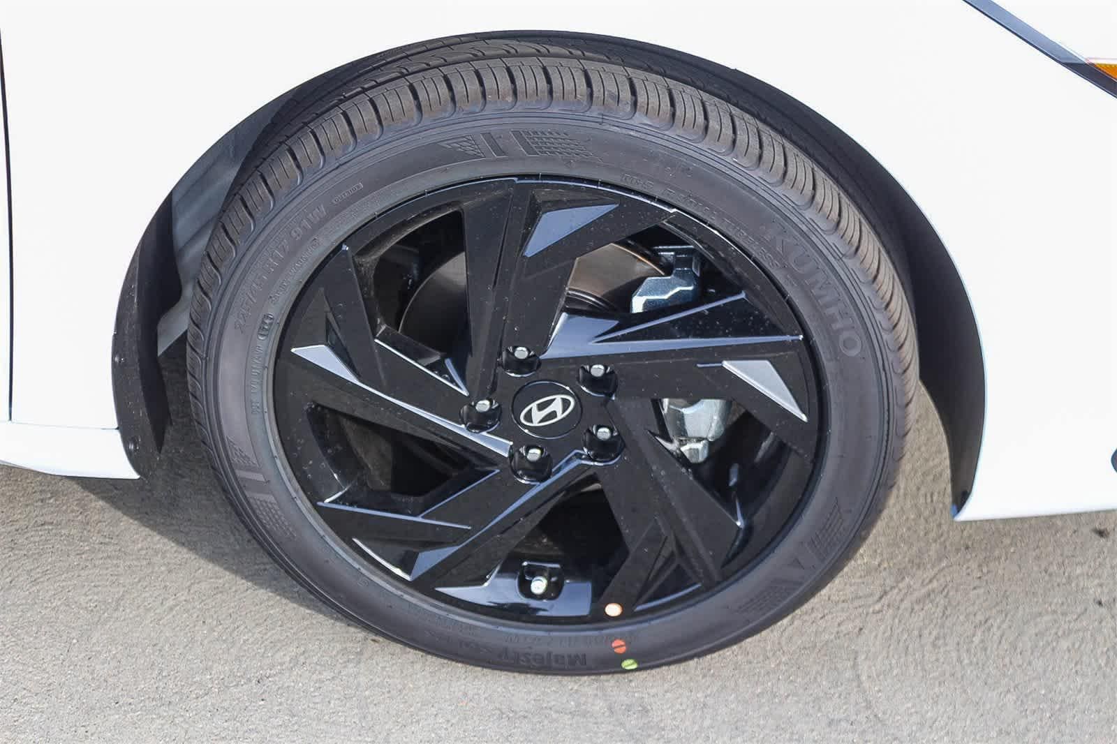 Thumbnail: 2026 Hyundai Elantra - 11