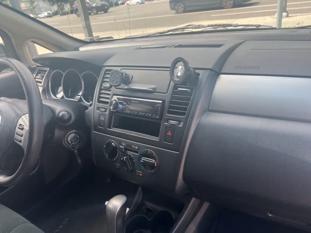 Thumbnail: 2012 Nissan Versa - 17