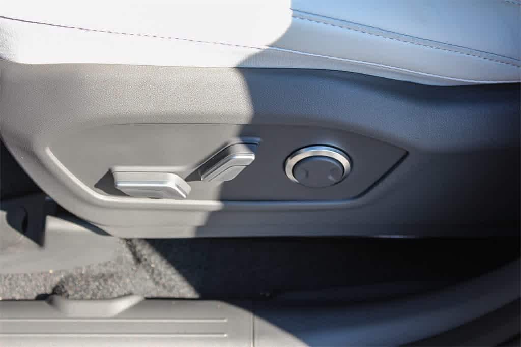 Thumbnail: 2026 Hyundai Santa Fe - 28