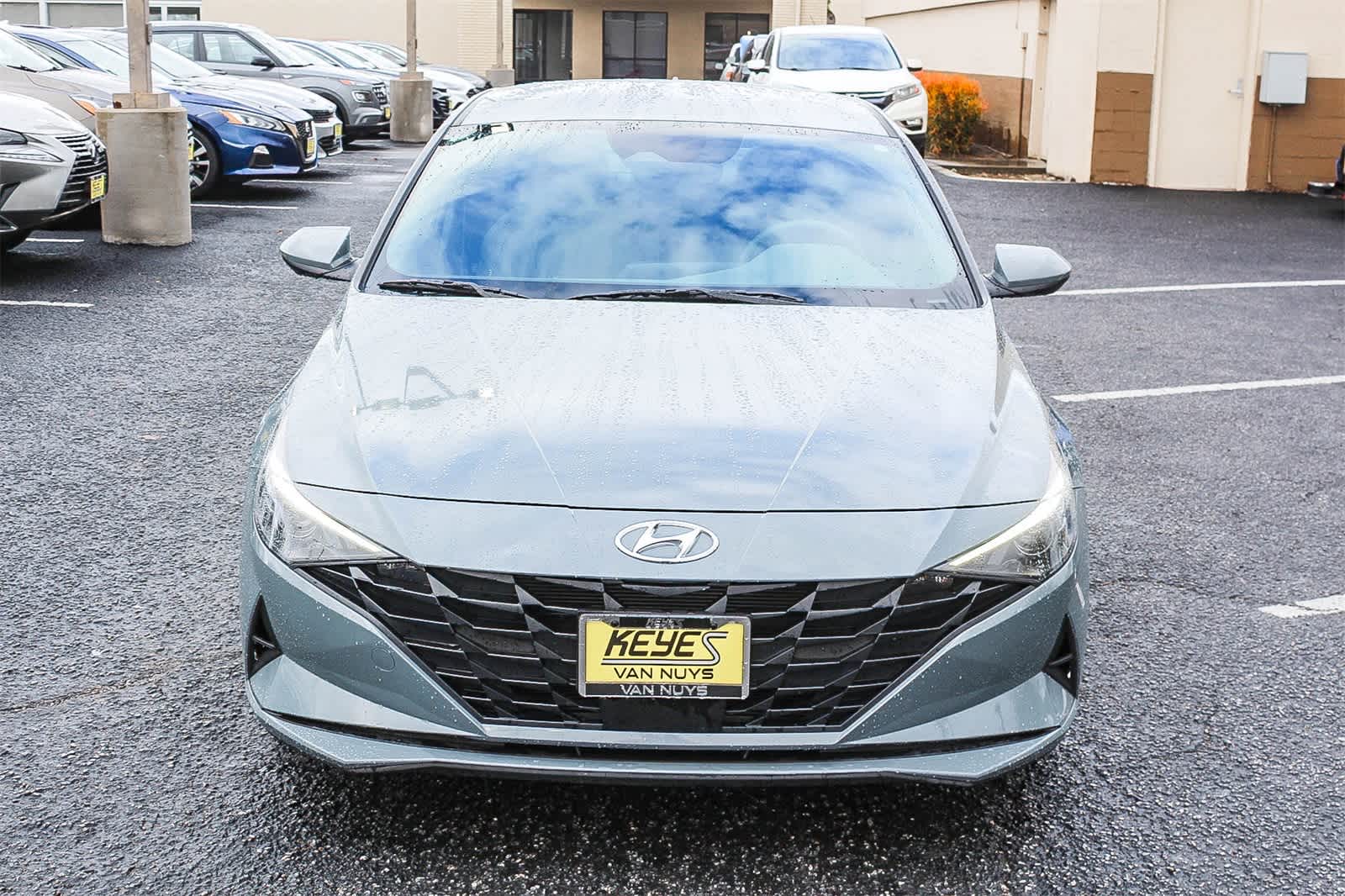 Thumbnail: 2022 Hyundai Elantra - 2