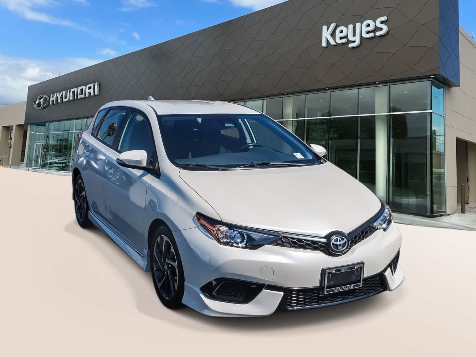 Thumbnail: 2018 Toyota Corolla iM - 3