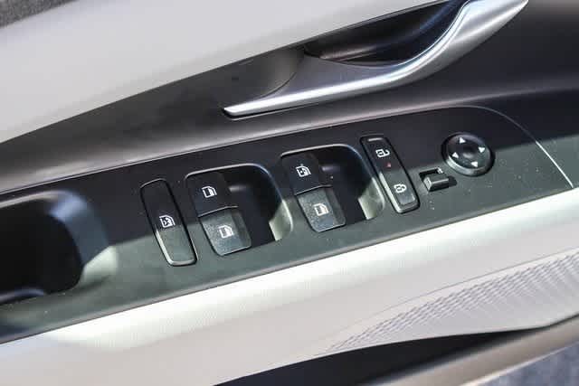 Thumbnail: 2025 Hyundai Elantra - 22