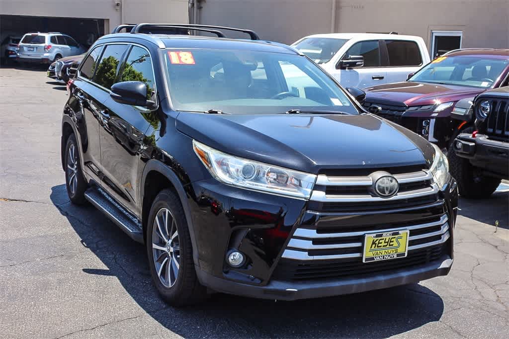 Thumbnail: 2018 Toyota Highlander - 3