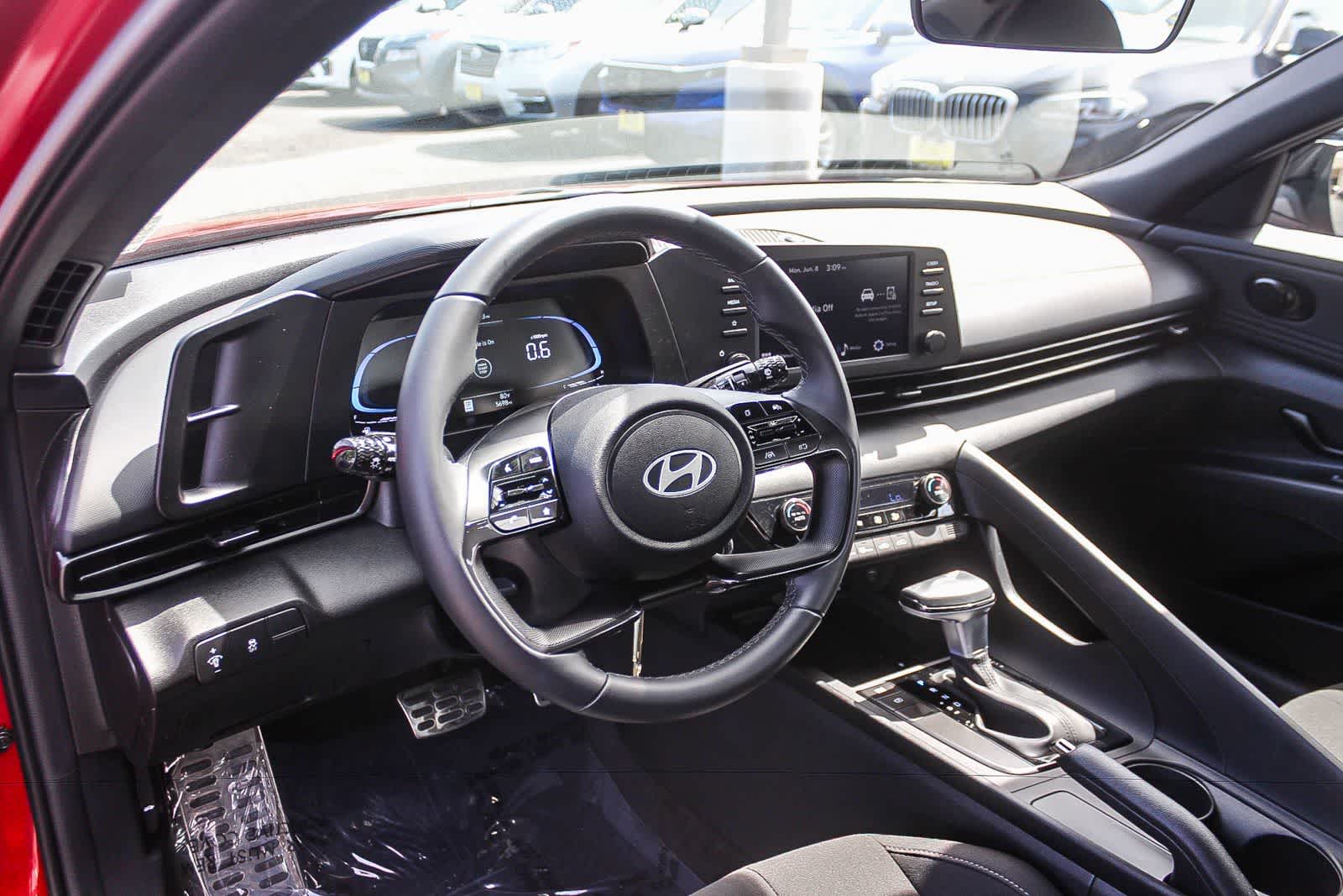 Thumbnail: 2025 Hyundai Elantra - 22