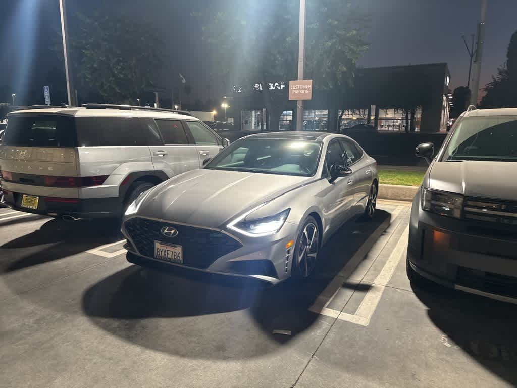 Thumbnail: 2021 Hyundai Sonata - 1