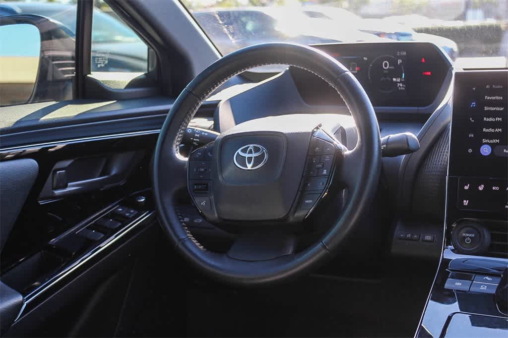 Thumbnail: 2023 Toyota bZ4X - 22