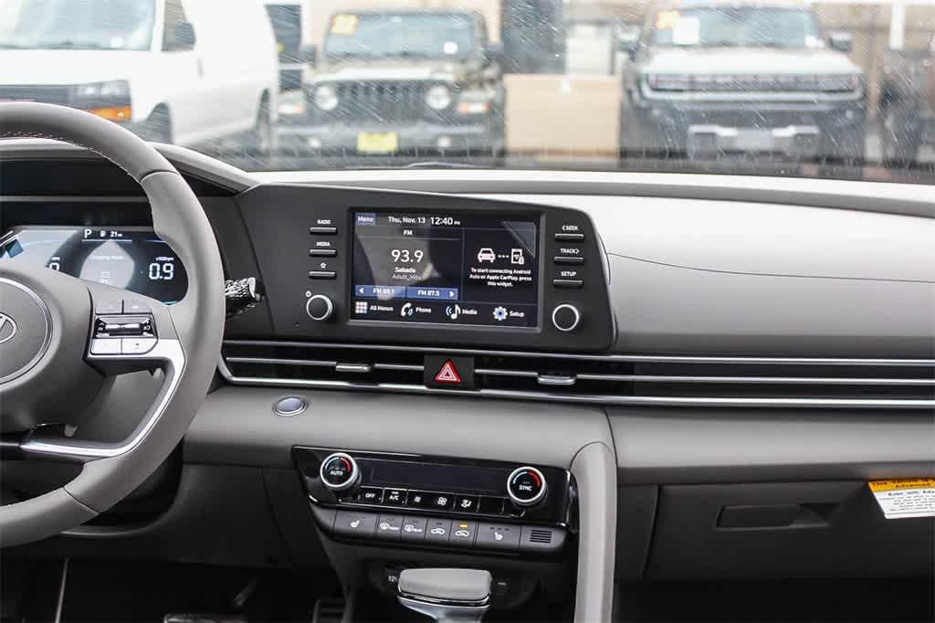 Thumbnail: 2026 Hyundai Elantra - 12