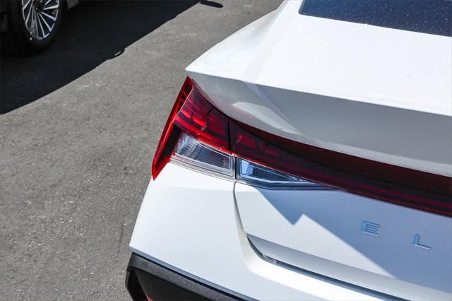 2025 Hyundai Elantra Blue 7