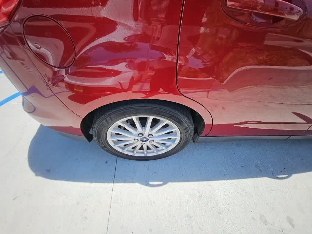 Thumbnail: 2016 Ford C-Max - 15