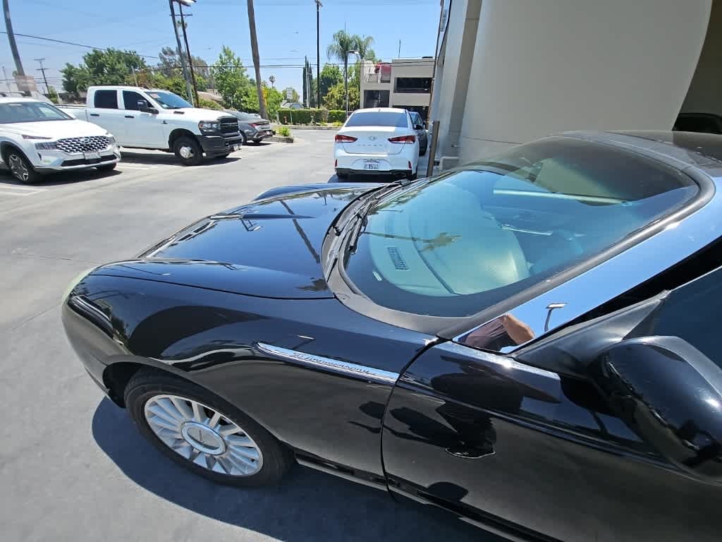 Thumbnail: 2005 Ford Thunderbird - 18