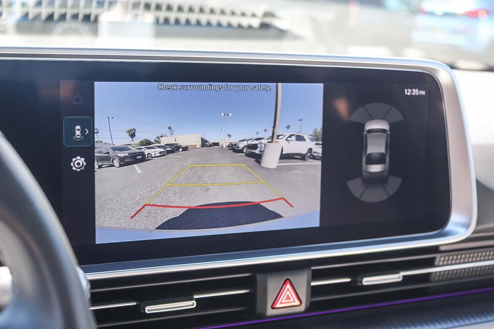 Thumbnail: 2023 Hyundai Ioniq 6 - 32