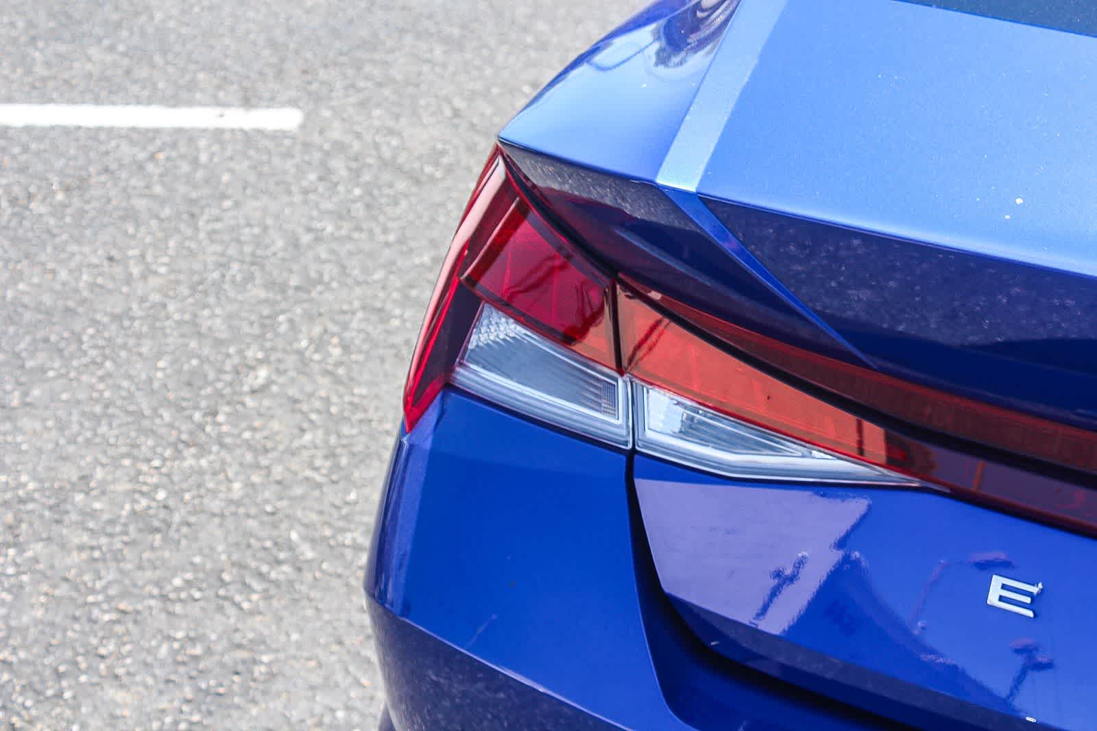 Thumbnail: 2023 Hyundai Elantra - 8