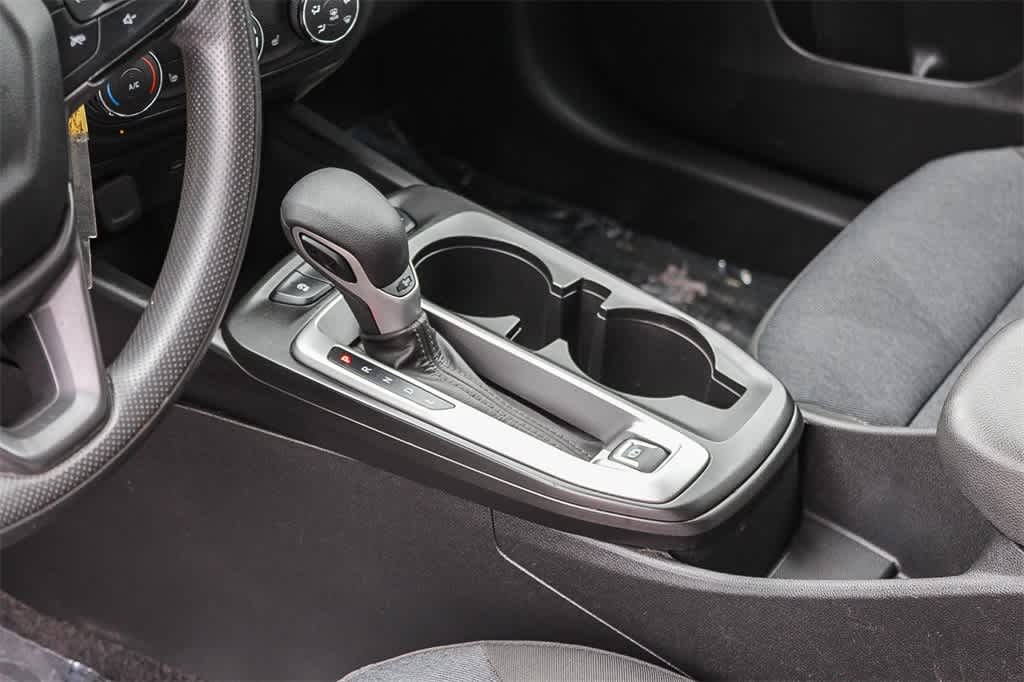 2024 Chevrolet Trax LS 19