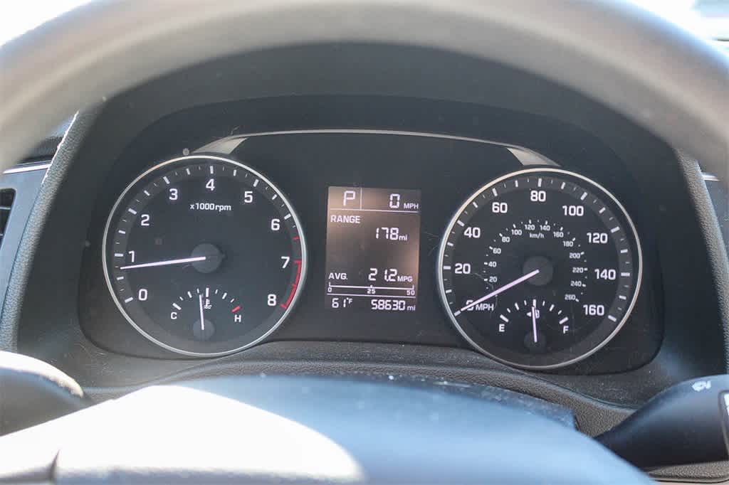 Thumbnail: 2017 Hyundai Elantra - 29