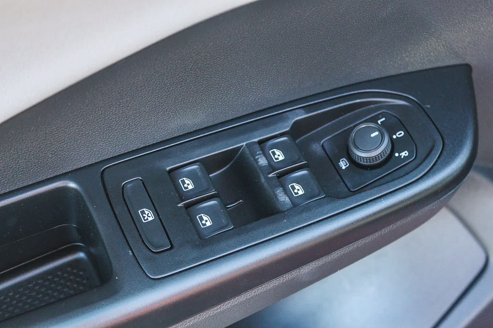 Thumbnail: 2023 Volkswagen Taos - 28