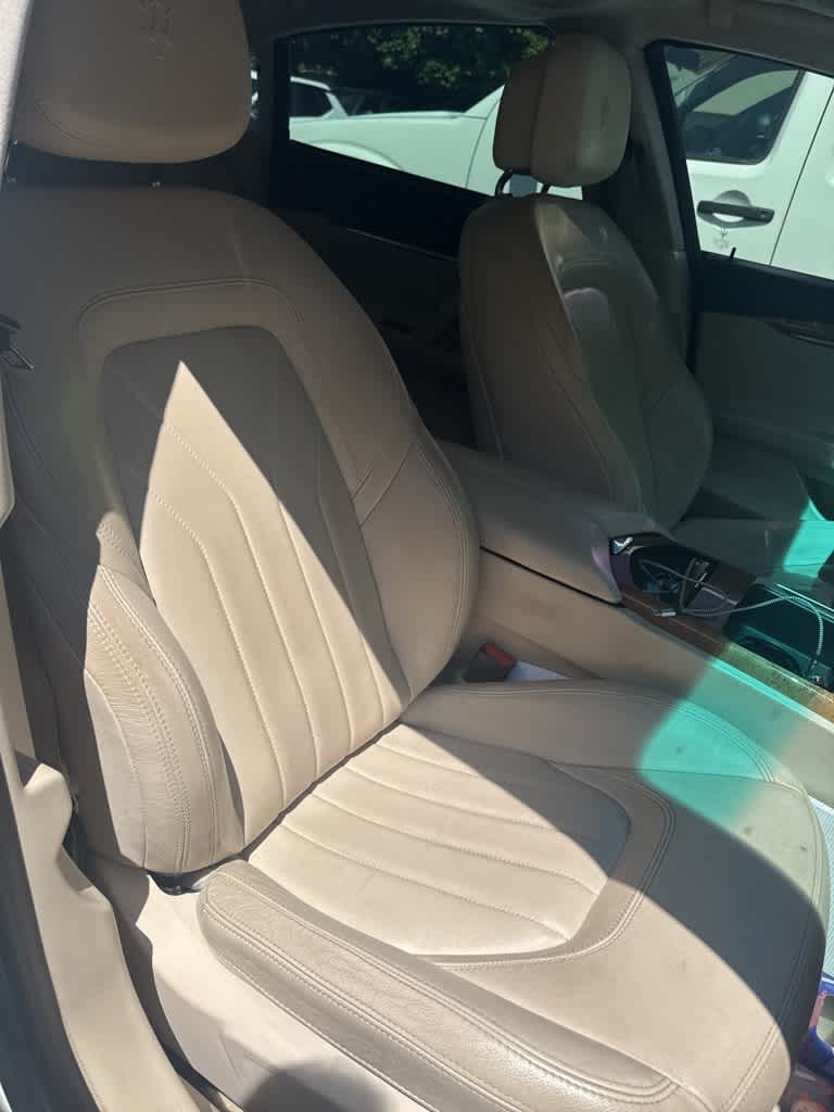 Thumbnail: 2014 Maserati Quattroporte - 24