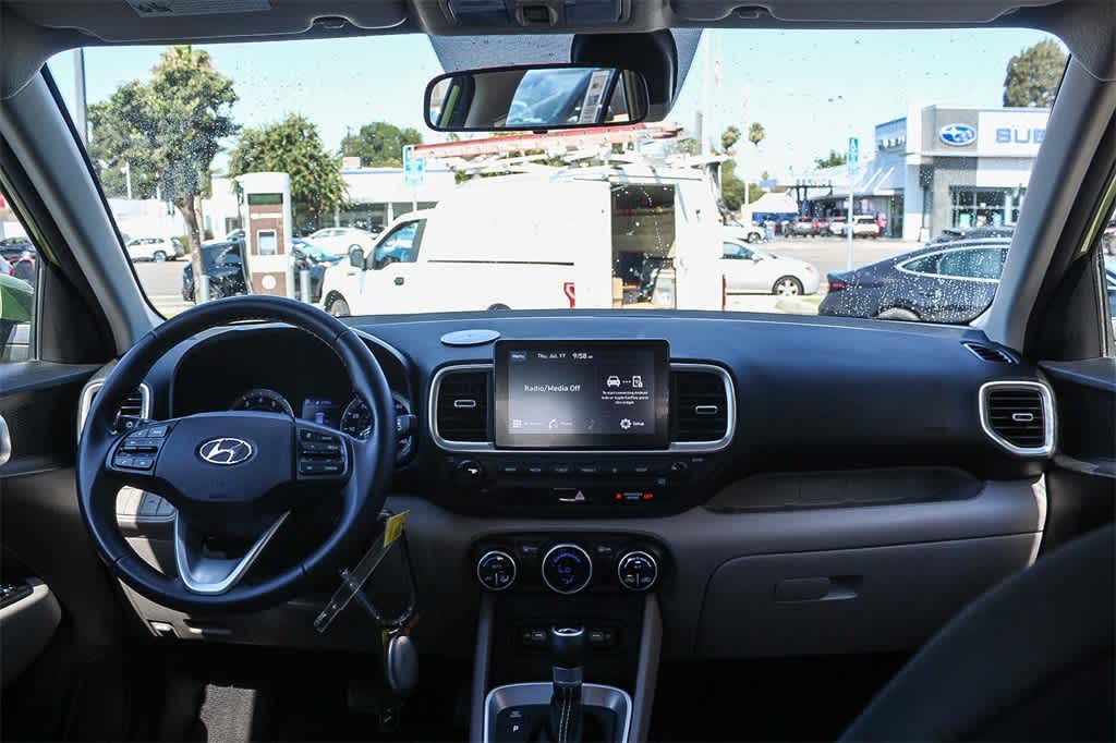 Thumbnail: 2022 Hyundai Venue - 12